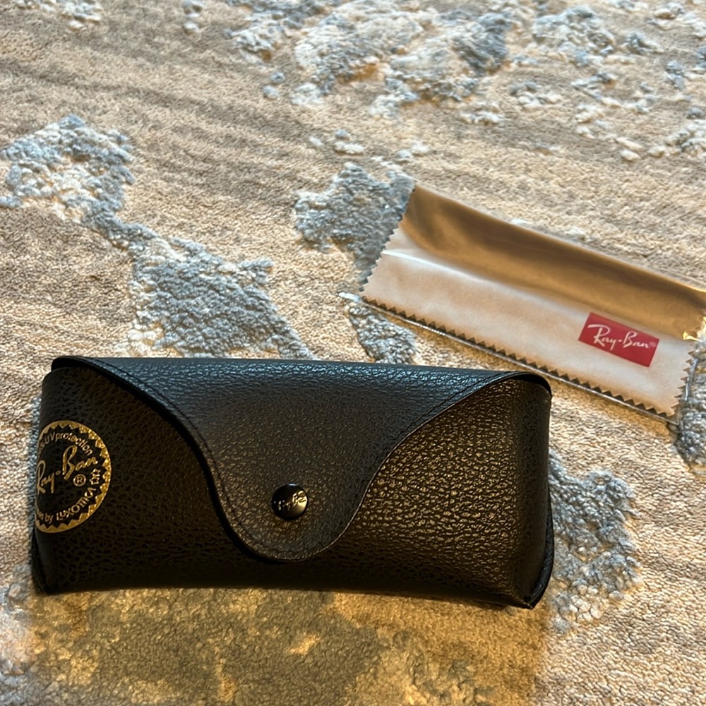 New Original Ray-Ban Case Black and Gold velvet inside with cloth Unisex